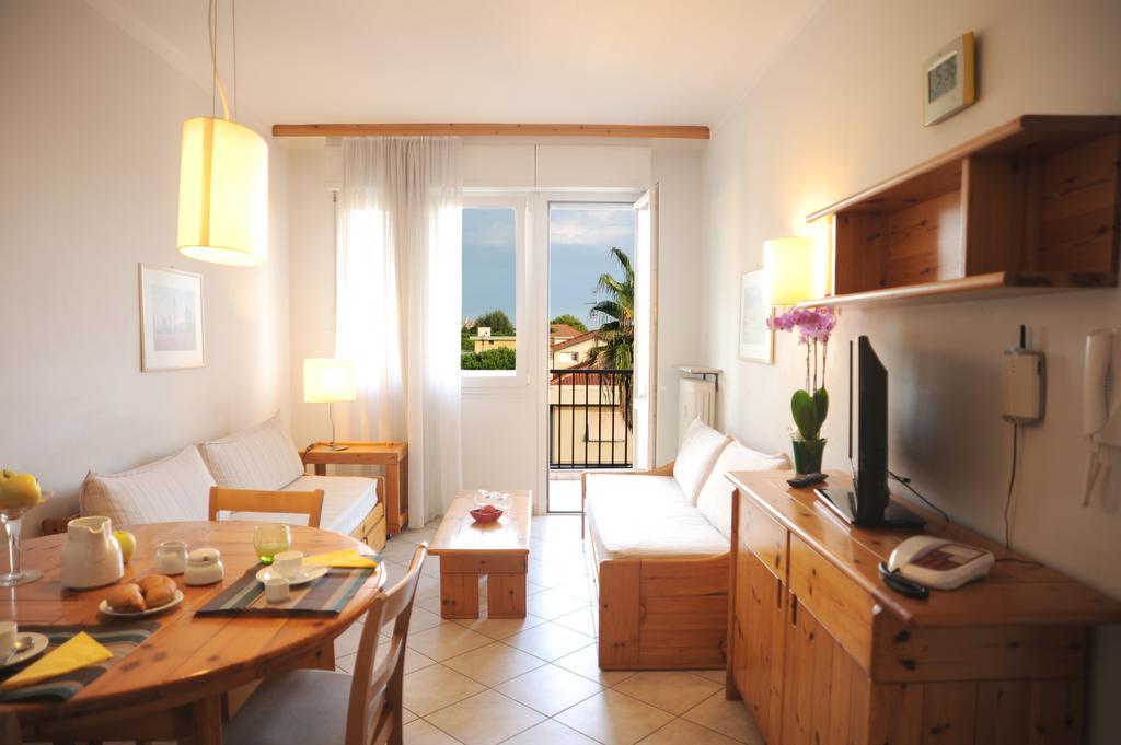 Residence Laura Bordighera Zimmer foto